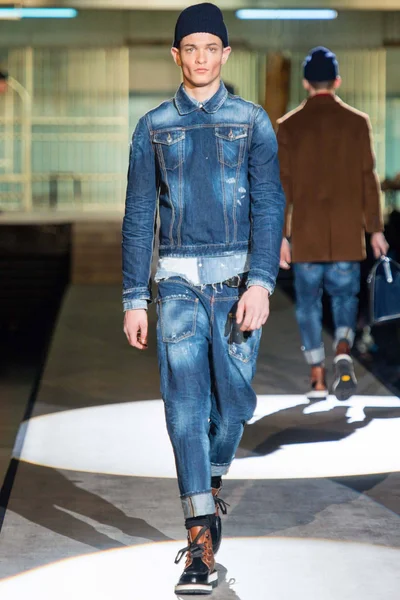 Look 13